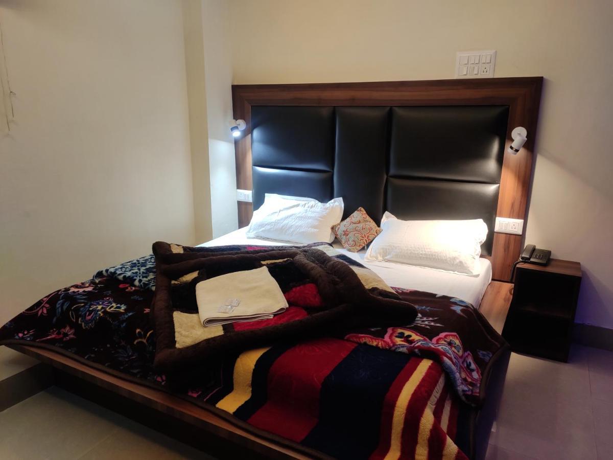 Hotel Balaji Dalhousie Bagian luar foto